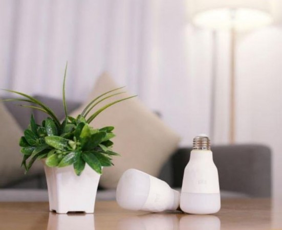 Yeelight smart LED bulb white costs less than the colour model. Yeelight, Xiaomi, smart LED bulb, India, launch, price