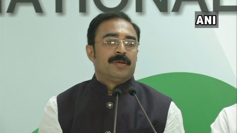 Sanjay Singh, brother-in-law of #MadhyaPradesh Chief Minister Shivraj Singh Chouhan, joins Congress party. Shivraj singh chouhan sanjay chouhan