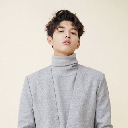 Lee Seo Won's military attendance clashes with court hearing - IBTimes