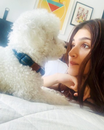 Kriti Sanon with her pet Disco Kriti Sanon with her pet Disco