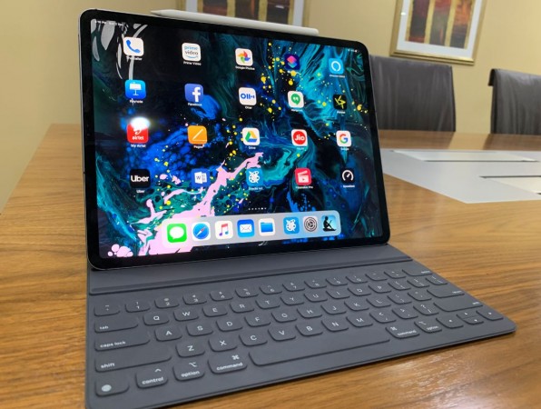 Apple iPad Pro (2018) comes with A12X Bionix, the most advance chipset for a mobile device in the market. Apple, iPad Pro, 2018, review, performance, design, launch, price,