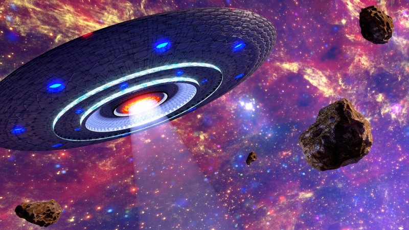 Interstellar aliens