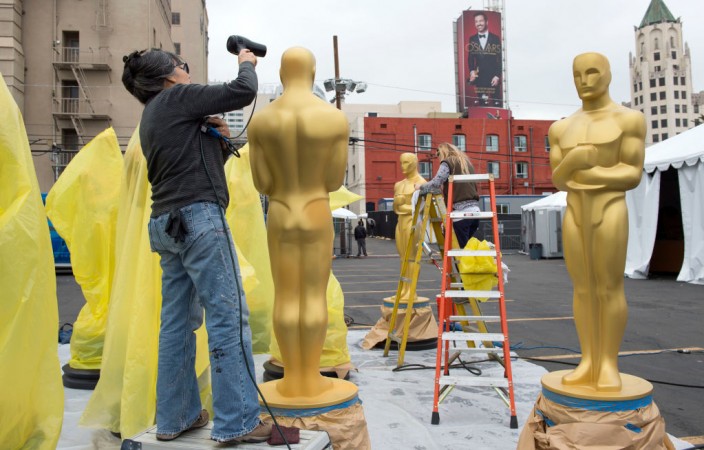 Artists paint Oscar statues for the 89th Annual Academy Awards on February 20, 2017, In Hollywood, California. Oscars