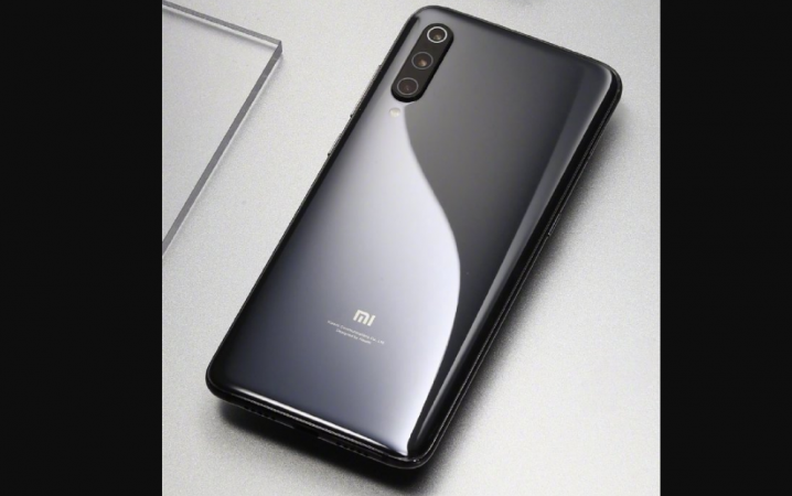 Xiaomi Mi 9 Xiaomi Mi 9 rear design revealed