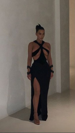 Kim Kardashian's risky dress Kim Kardashian