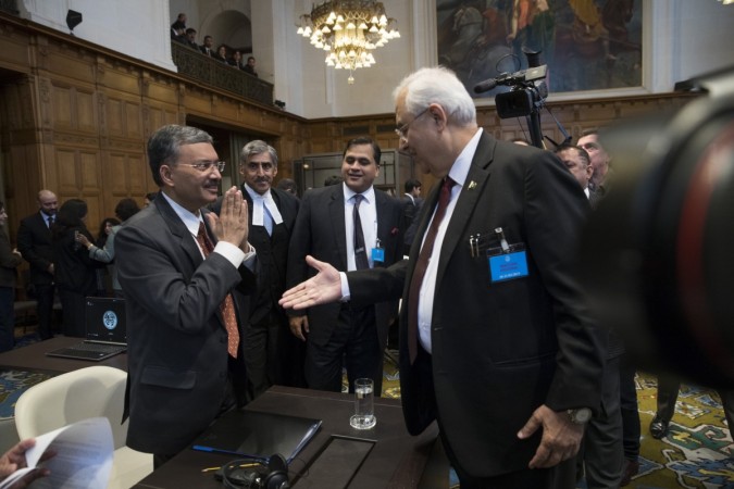 India's Deepak Mittal refuses to shake hands with Pakistan's AG Anwar Mansoor Khan Deepak mittal