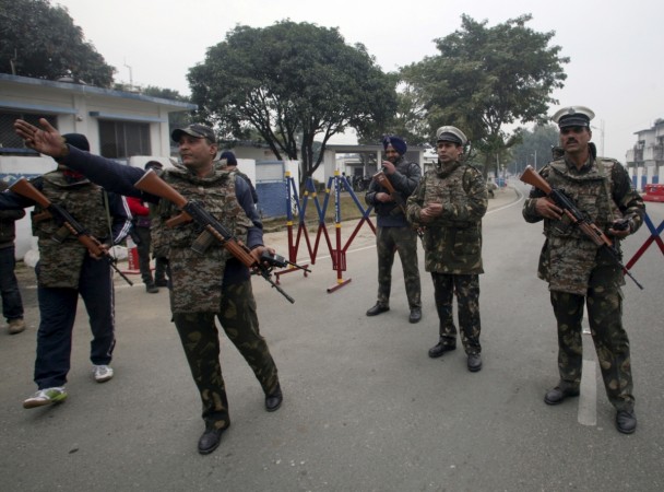 Security forces in Jammu and Kashmir carry out overnight raids, Centre sends additional troops. Army deployment jammu kashmir