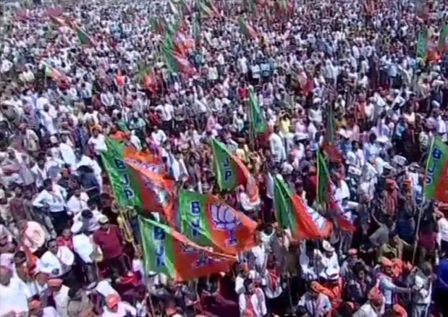 People have gathered to hear PM Modi in Meerut. Meerut rally