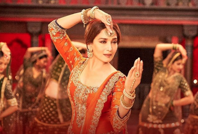 Madhuri Dixit in Kalank song Tabaah Ho Gaye. Kalank song Tabaah Ho Gaye