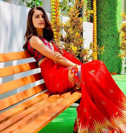 Erica Fernandes Erica Fernandes