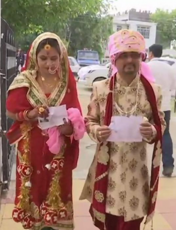Jammu Kashmir married couple