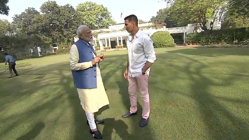 Prime Minister Narendra Modi in a candid conversation with Bollywood actor Akshay Kumar at 7 Lok Kalyan marg. Narendra Modi akshay kumar