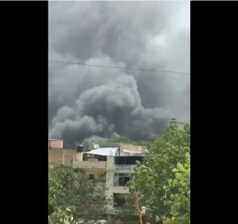 delhi narain fire