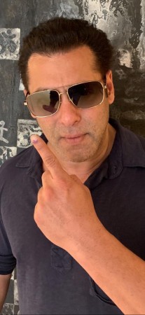 Salman Khan votes in Elections 2019. Salman Khan votes in Elections 2019