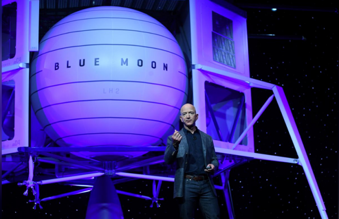 Jeff Bezos unveils Blue Moon, the first lunar lander from his company, Blue Origin. Jeff Bezos unveils Blue Moon, the first lunar lander from his company, Blue Origin.