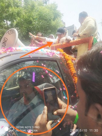 AAP leaders are sharing this picture to attack Gambhir Gautam Gambhir lookalike