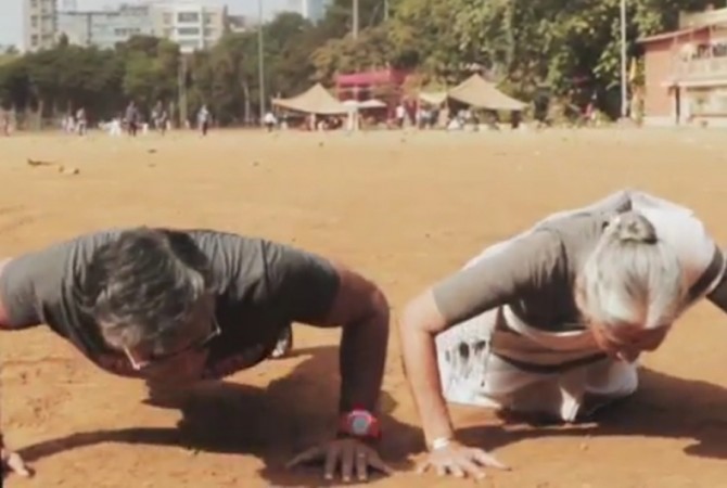 Milind Soman, mother Usha Soman do push-ups together Milind Soman, mother Usha Soman