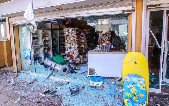 Shops owned by Muslim in Sri Lanka attacked as tensions remain after Easter Sunday bombings Shops owned by Muslim in Sri Lanka attacked as tensions remain after Easter Sunday bombings