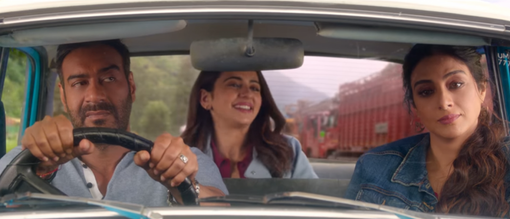 Ajay Devgn, Tabu and Rakul Preet Singh in De De Pyaar De Ajay Devgn, Tabu and Rakul Preet Singh in De De Pyaar De