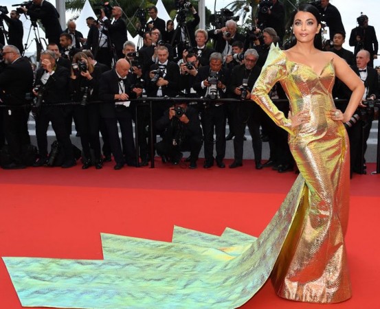 Aishwarya Rai Bachchan on the Cannes 2019 red carpet. Aishwarya Rai Bachchan at Cannes 2019