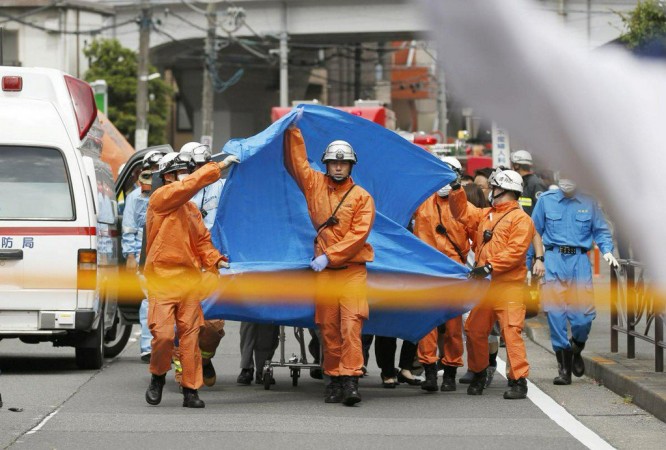 Children among 16 injured in stabbing at Japan bus stop Children among 16 injured in stabbing at Japan bus stop