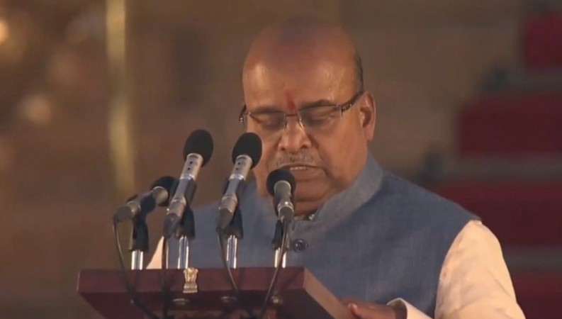 Thawarchand Gehlot takes oath as Union Minister at a swearing-in ceremony at Rashtrapati Bhavan in New Delhi on May 30, 2019. Thawarchand Gehlot