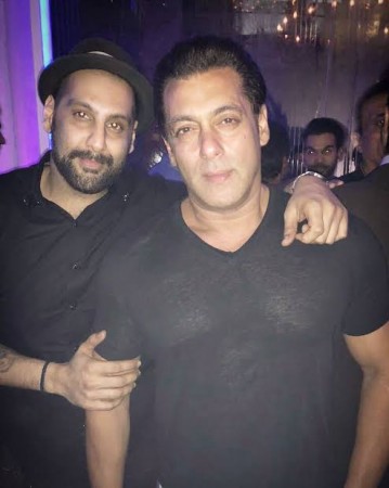 Suved Lohia with Salman Khan. Suved Lohia with Salman Khan