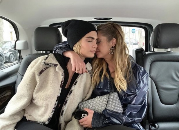 Cara Delevingne Goes Wild And Rubs Up Against Girlfriend Ashley Benson