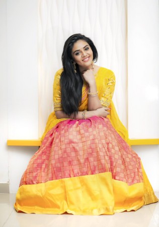 Sree Mukhi all set to enter the Bigg Boss house Sree Mukhi