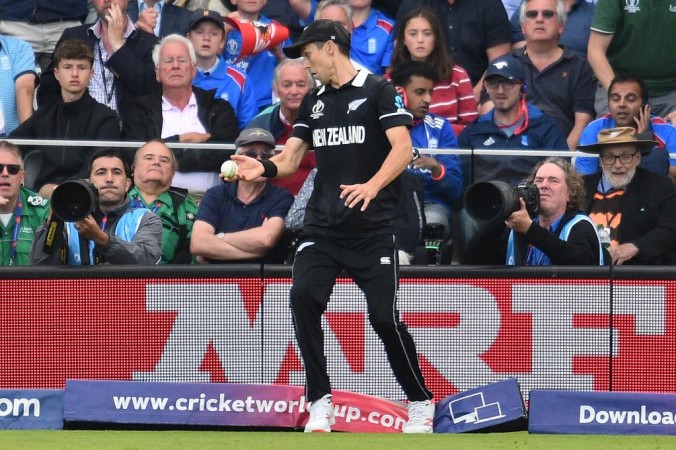 Boult steps onto the rope with the ball in hand, giving six runs to Stokes Trent Boult