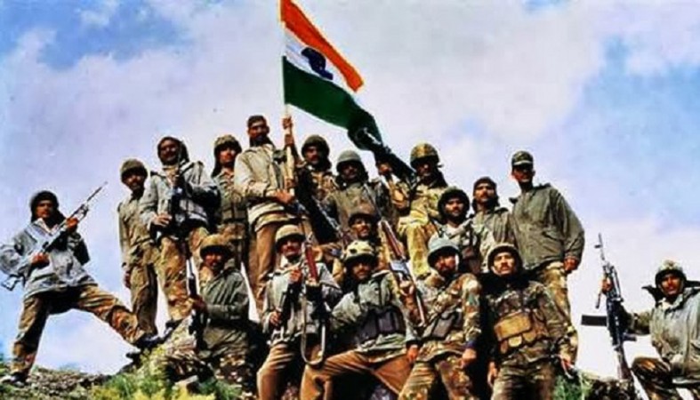 India reclaimed the heights of Kargil that had been seized by Pakistani intruders. Kargil Vijay Diwas