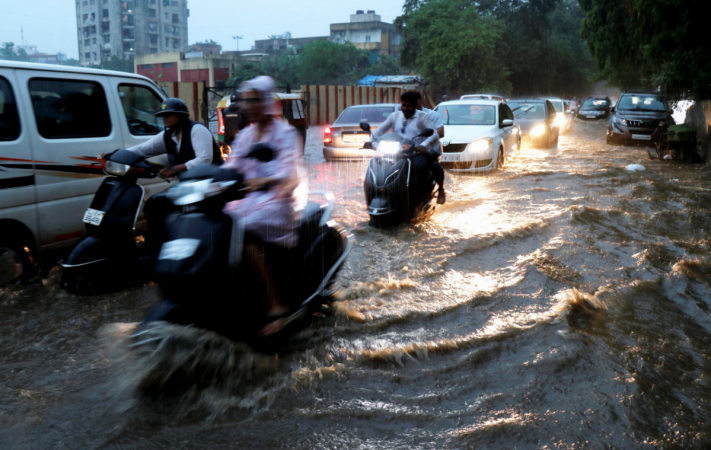 Schools and colleges in Vadodara will remain closed today. Vadodara rains