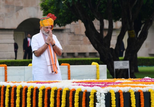 Rajghat: Prime Minister Narendra Modi pays homage at Samadhi of Mahatma Gandhi on Independence Day at Rajghat in New Delhi on Aug 15, 2019. Prime Minister Narendra Modi pays homage at Samadhi of Mahatma Gandhi on Independence Day at Rajghat in New Delhi on Aug 15, 2019.