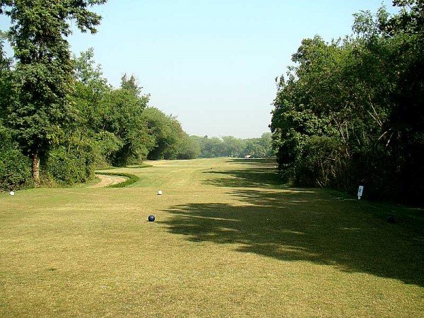 One of the Tee points in the course Delhi Golf Club