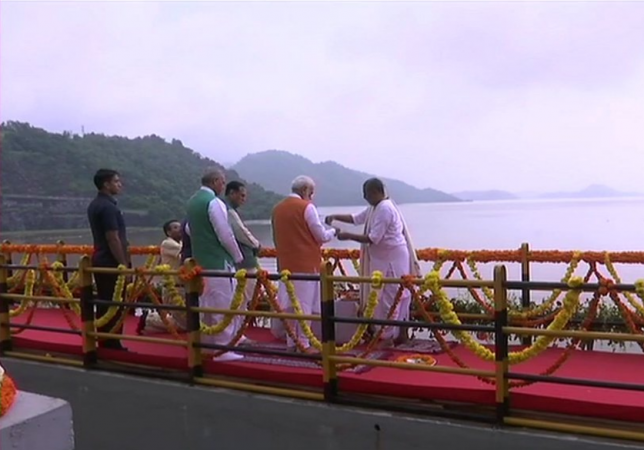modi in gujarat