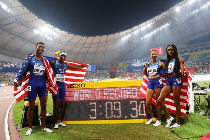 The victorious American sprint team American Relay Team