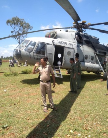 Mil Mi-17 helicopter emergency landing at Mandya Mil Mi-17 helicopter