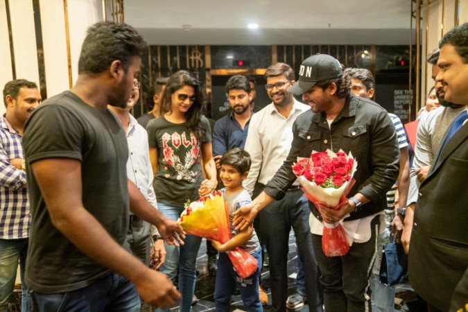 Allu Arjun with with Sneha and son Ayaan at Sye Raa Narasimha Reddy screening Allu Arjun with with Sneha and son Ayaan at Sye Raa Narasimha Reddy screening