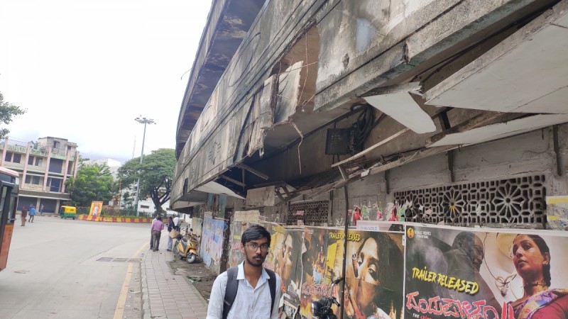 Gopal Building in SC Road is a threat for pedestrians as a part of the concrete roof is hanging by the iron rods. Gopal Building