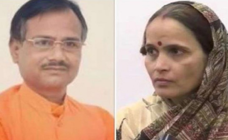 Kamlesh Tiwari's wife not satisfied with murder probe. Kamlesh Tiwari's wife not satisfied with murder probe