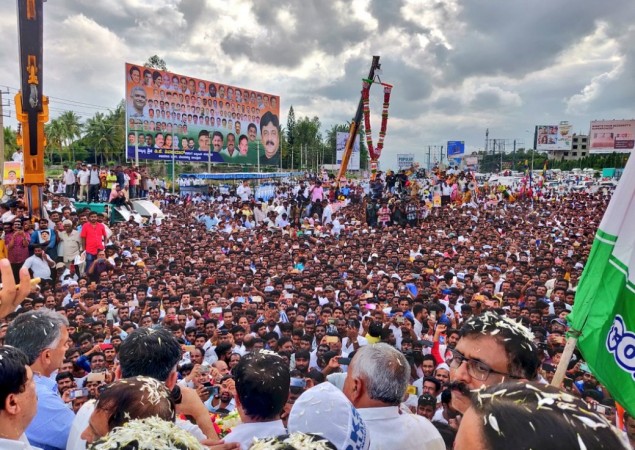 Thousands gather to welcome Congress leader DK Shivakumar DK Shivakumar
