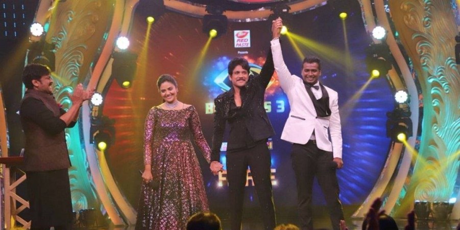 Akkineni Nagarjuna announce Rahul Sipligunj as the winner of Bigg Boss Telugu 3 Akkineni Nagarjuna announce Rahul Sipligunj as the winner of Bigg Boss Telugu 3