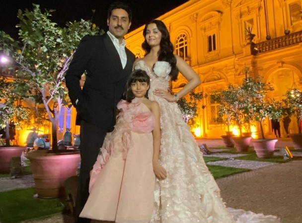 Aishwarya Rai looks like a spitting image of her daughter Aaradhya in