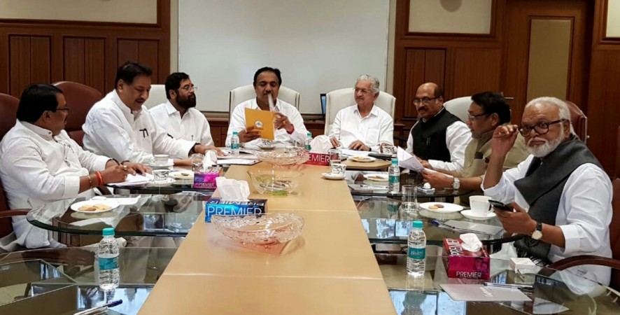 Congress leaders, NCP leaders and Shiv Sena leaders during a joint party meeting. Maharashtra tripartite meeting