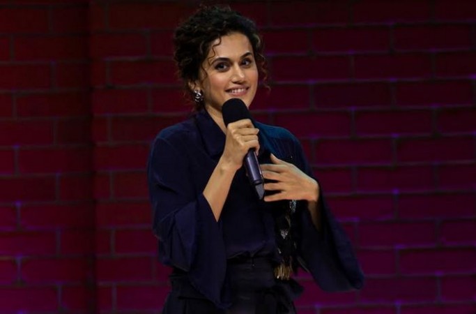 Taapsee Pannu on Amazon Prime Video's One Mic Stand Taapsee Pannu on Amazon Prime Video's One Mic Stand