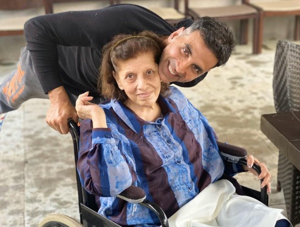 Betty Kapadia with Akshay Kumar Betty Kapadia