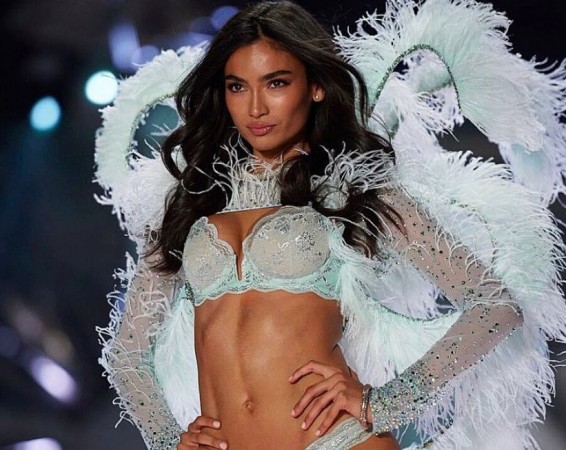 Kelly Gale Kelly Gale