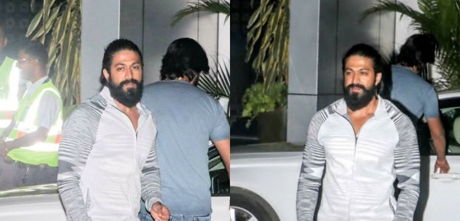 Rocking Star Yash makes a stunning entry at Mumbai airport Yash, Rocking Star Yash, KGF 2, KGF 2 teaser