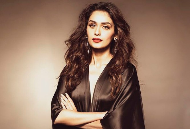 Manushi Chhillar Manushi Chhillar