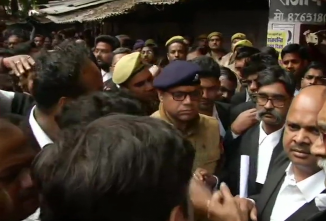 The Wazirganj police have reached the site of the incident and an investigation is underway. lucknow court bomb blast